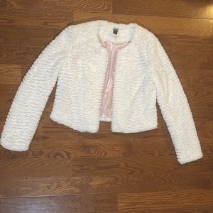 Faux fur white cropped jacket
